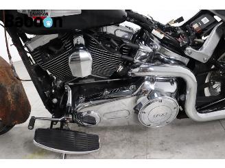 Harley-Davidson  FLSTC Softail Heritage Classic picture 13