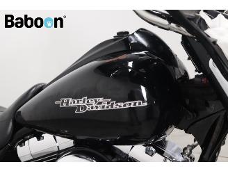 Harley-Davidson  FLHX Street Glide picture 18