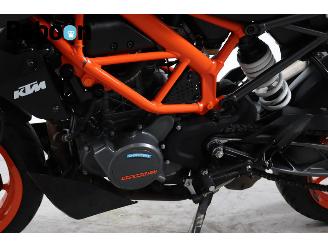 KTM 125 Duke ABS picture 23