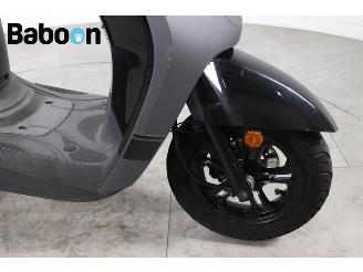 Sym  Mio 50i 25KM picture 10