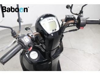 Sym  Mio 50i 25KM picture 13