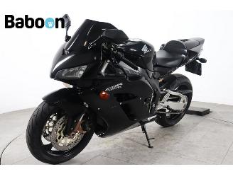 Honda CBR 1000 RR Fireblade picture 4