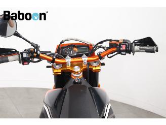 KTM 690 SMC  picture 16