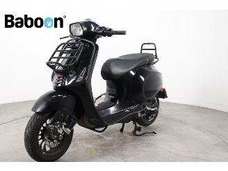 Vespa  Sprint 45KM picture 3
