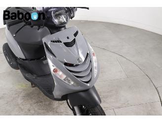 Piaggio  Zip 45KM picture 15