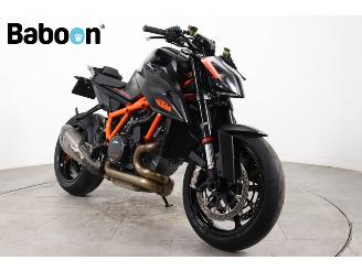 KTM 1290 Super Duke R ABS picture 2