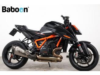 krockskadad bil motor KTM 1290 Super Duke R ABS 2022/4