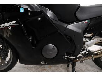 Honda CBR 1100 XX Super Blackbird picture 13