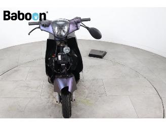 Piaggio  Zip 45KM picture 13