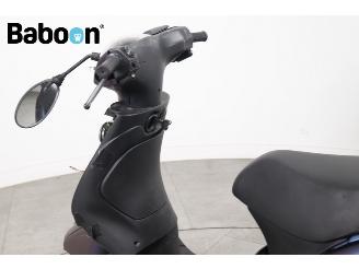 Piaggio  Zip 45KM picture 10