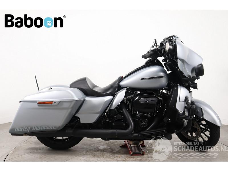 Harley-Davidson  FLHXS Street Glide Special 114