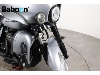Harley-Davidson  FLHXS Street Glide Special 114 picture 9
