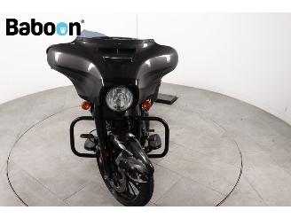 Harley-Davidson  FLHXS Street Glide Special 114 picture 22