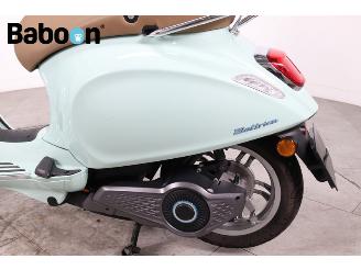 Vespa  Elettrica 45KM picture 9
