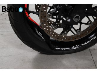 Honda CBR 1000 RR Fireblade picture 15