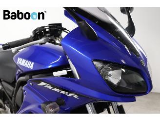 Yamaha FZS 600 Fazer picture 16