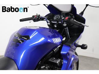 Yamaha FZS 600 Fazer picture 23