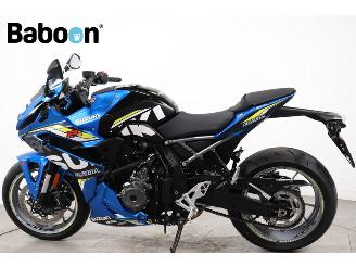 Suzuki  GSX-8R picture 5
