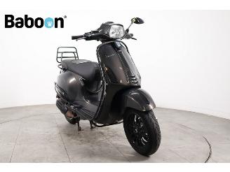 Vespa  Sprint 50 picture 2