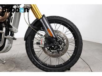 Triumph Scrambler 1200 XE picture 9