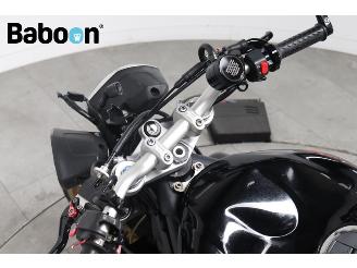 Triumph Street Triple R picture 17
