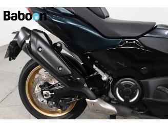 Yamaha  XP 560 T-MAX Tech MAX ABS picture 12