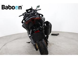 Yamaha  XP 560 T-MAX Tech MAX ABS picture 3
