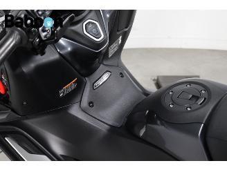 Yamaha  XP 560 T-MAX Tech MAX ABS picture 20