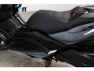 Yamaha  X-MAX 300 Tech Max ABS picture 22