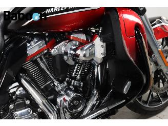 Harley-Davidson  FLHXSE CVO Street Glide 117 picture 15