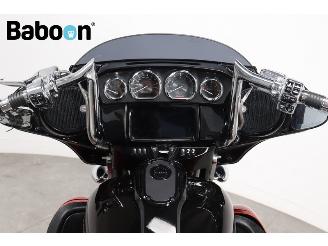 Harley-Davidson  FLHXSE CVO Street Glide 117 picture 21