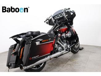 Harley-Davidson  FLHXSE CVO Street Glide 117 picture 2