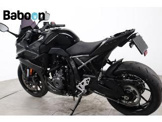 Suzuki  GSX-8R picture 4