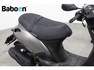 Piaggio  Zip 45KM picture 10
