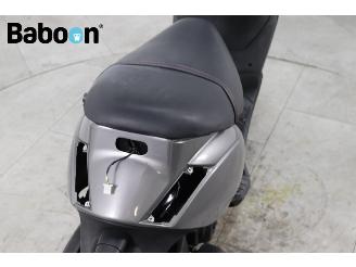 Piaggio  Zip 45KM picture 14