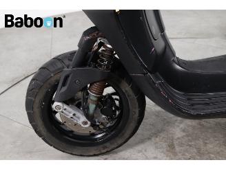 Piaggio  Sprint 45KM picture 12