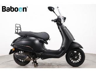 damaged scooters Vespa Sprint 45KM  2018/12