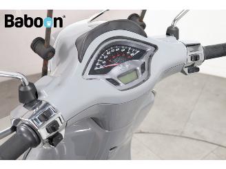 Vespa  Sprint 25KM picture 10