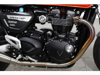 Triumph  Speed Twin 1200 picture 13