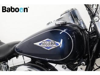 Harley-Davidson  FLSTC Softail Heritage Classic picture 19