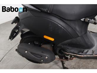 Piaggio  Zip 45KM picture 15