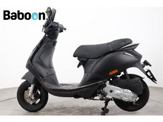 Piaggio  Zip 45KM picture 3