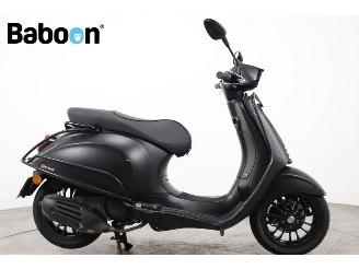 danneggiata scooter Vespa  Sprint 25KM 2020/10