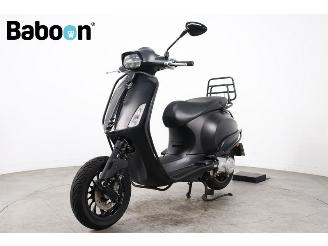 Vespa  Sprint 25KM picture 4