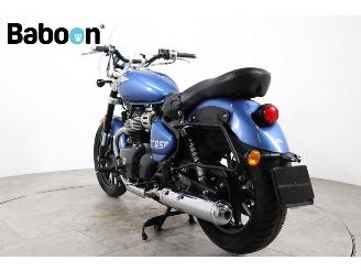 Royal Enfield  Super Meteor 650 picture 2