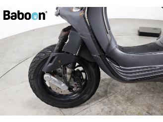 Vespa Sprint 45KM  picture 13