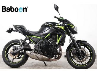 krockskadad bil motor Kawasaki Z 650 ABS 2020/6