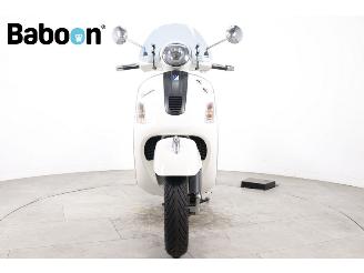 Vespa GTS 125 Super I.E picture 3