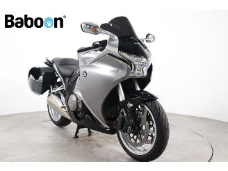 Honda VFR 1200 F ABS picture 6