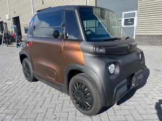 Schade brommobiel Opel  Rocks-E Base 2025/10